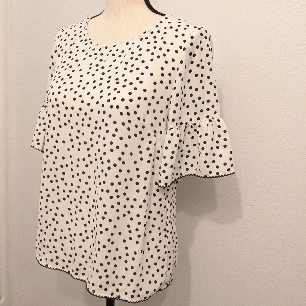 Polka dot blouse with flounce sleeves - Picture 2 of 6
